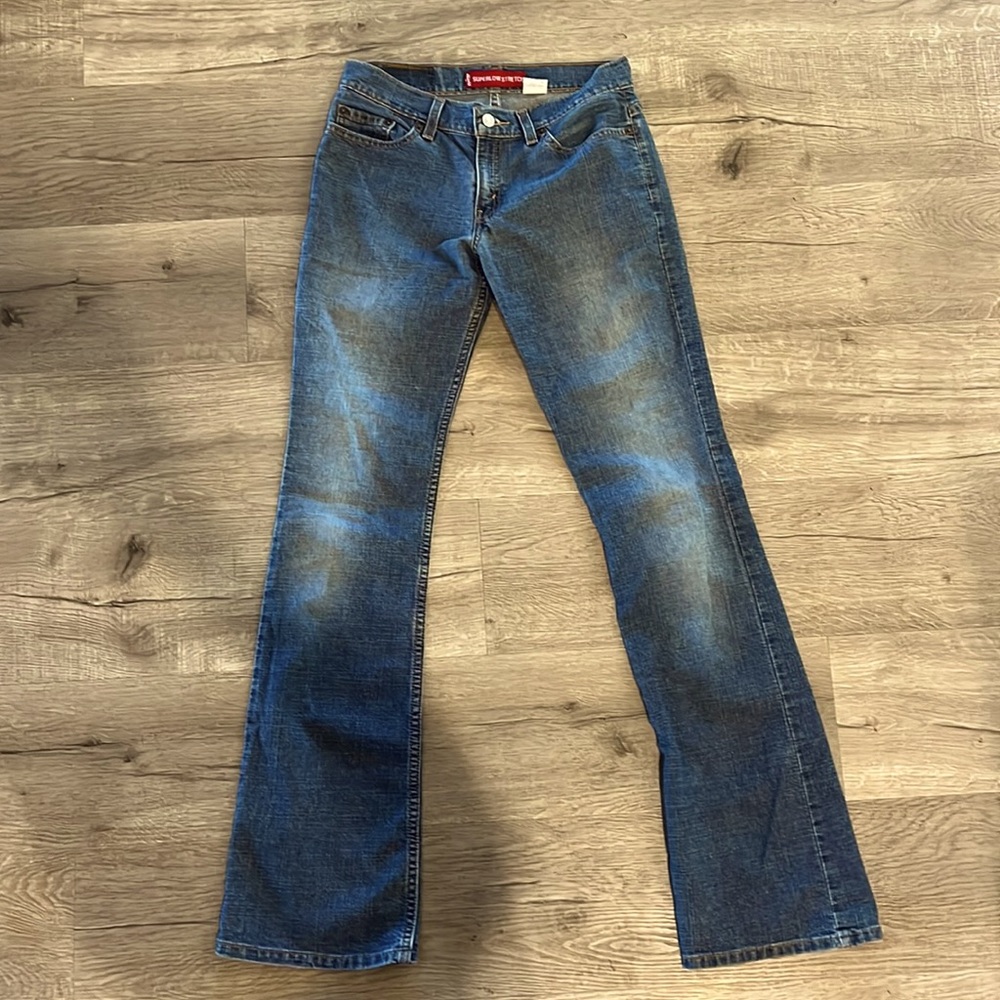 Levi 3 Jr, straight leg jeans.
